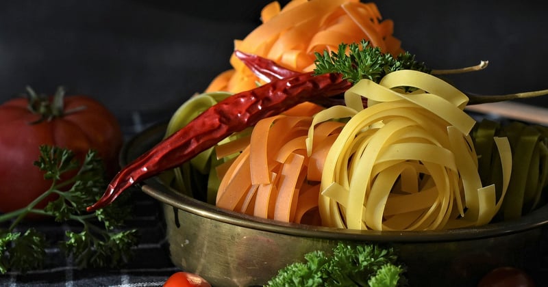 Cuisiner en camp de base avec un réchaud léger : nos astuces de chef
